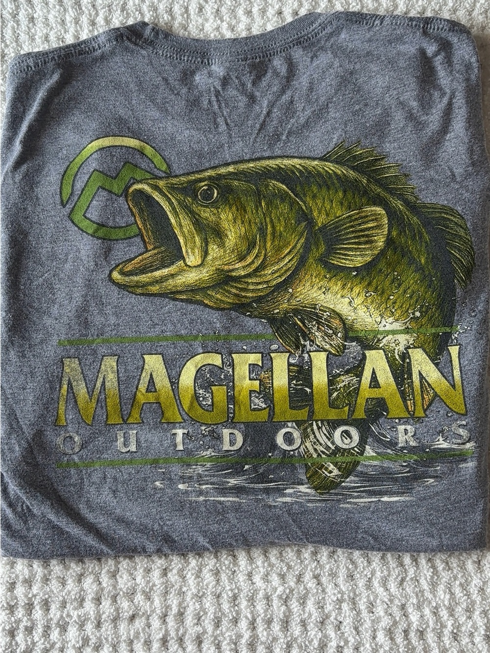 Men’s Gray Magellan Outdoors fishing T shirt